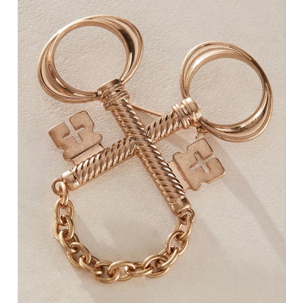 Free People Unlock Your Love Pin NWT Gold Keys Oversized Brooch Vintage Inspired - Picture 2 of 4